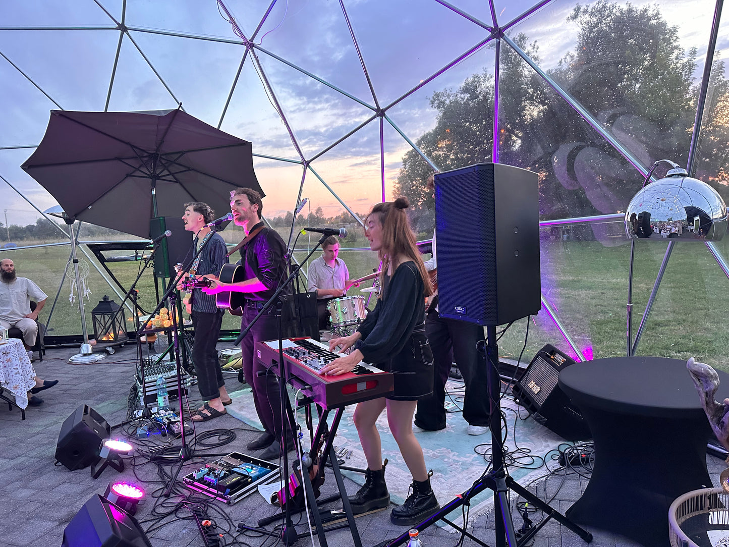 2.08.2025 20:00 | Austrālijas gada laureāti, folkrok grupa Kaurna Cronin vadībā
