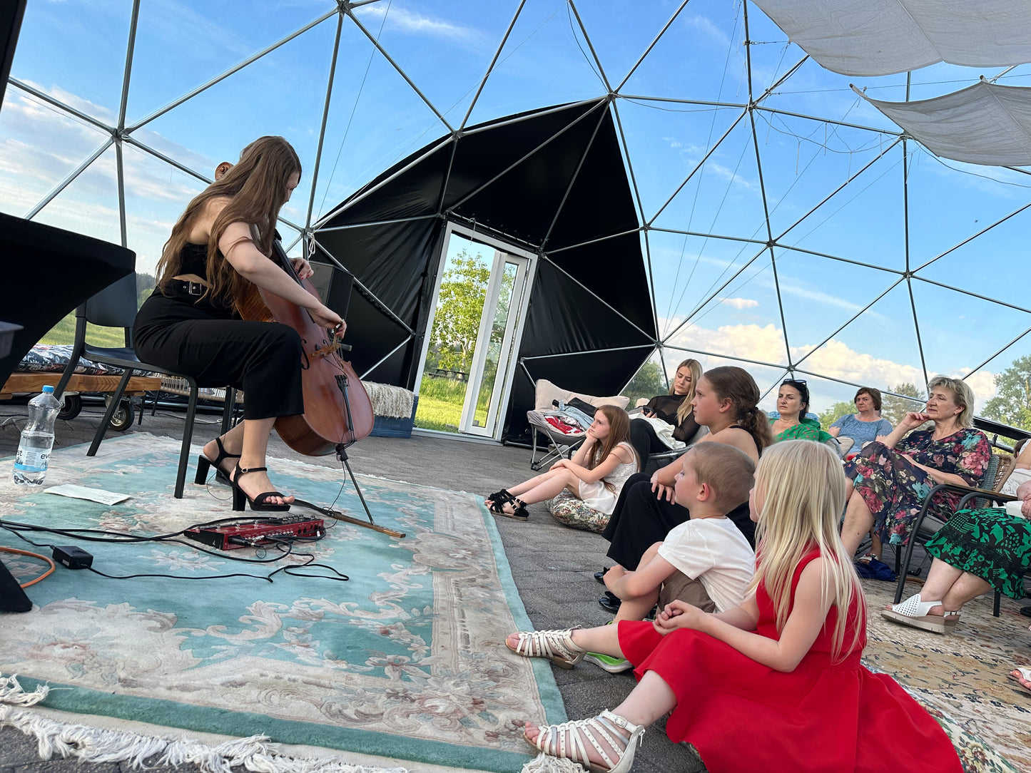8.nov 18:00 Likteņdārzs | One Woman Orchestra - Erna Daugaviete