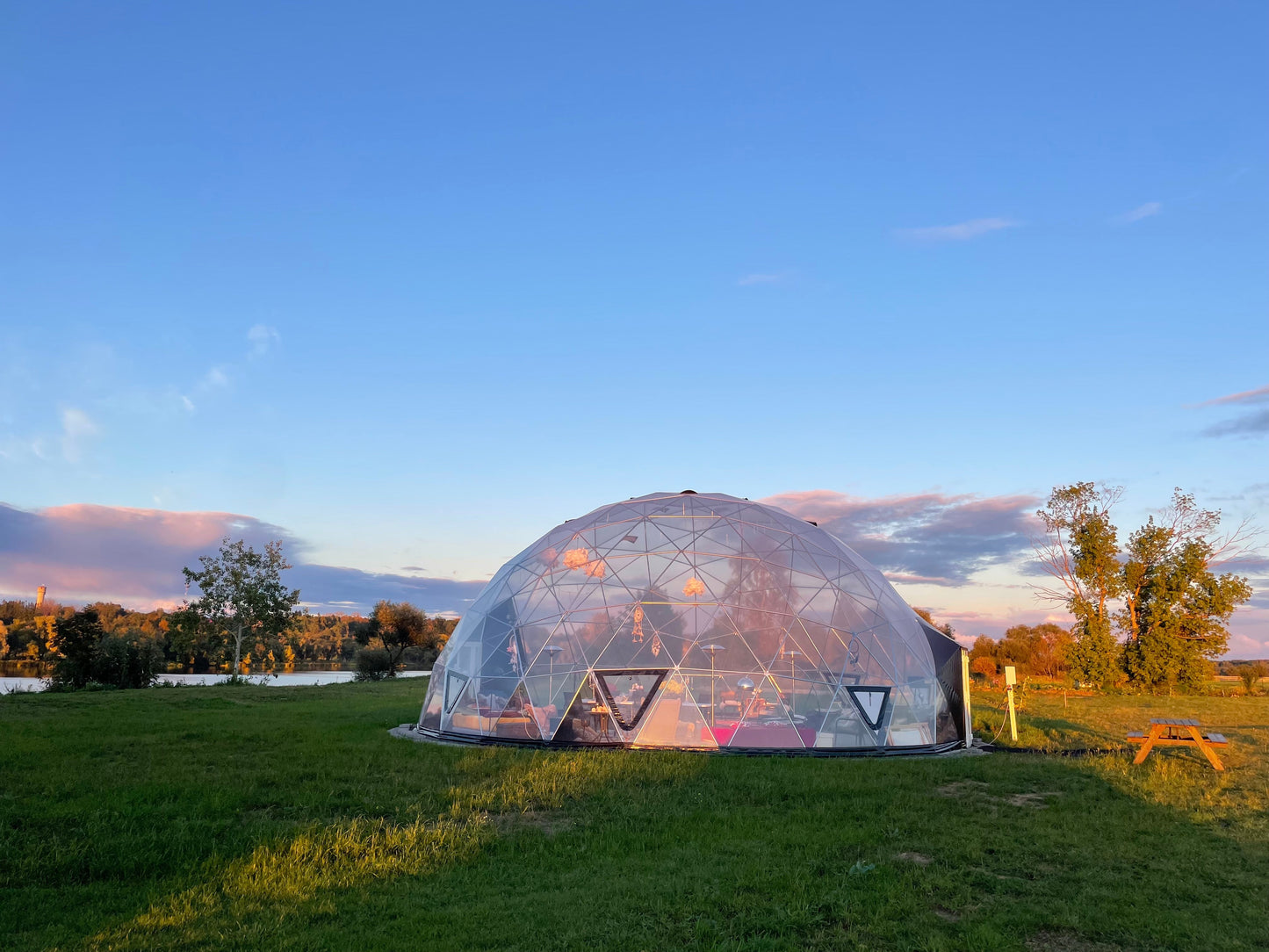 June 9, 20:00 Raivo Stašans duo concert at the tables