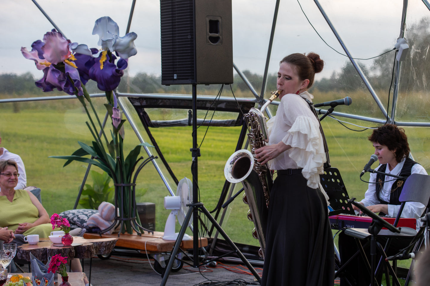 25.04 19:00 Meitenes džeza pasaulē | Vokāls un saksofons, klavieres, kontrabass