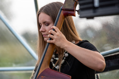 25.04 19:00 Meitenes džeza pasaulē | Vokāls un saksofons, klavieres, kontrabass