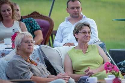 25.04 19:00 Meitenes džeza pasaulē | Vokāls un saksofons, klavieres, kontrabass