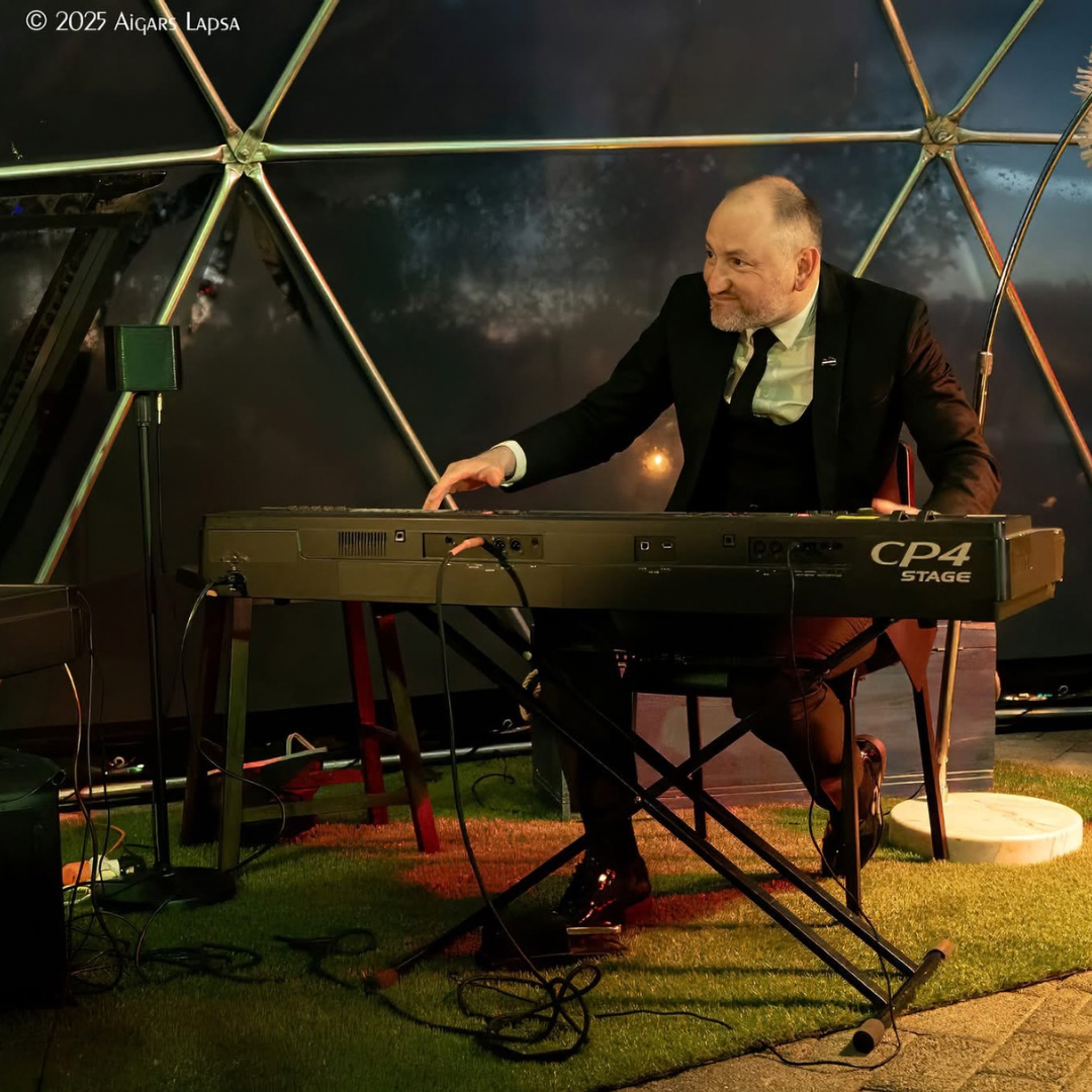 19.04 16:00 Zintis Žvarts “Nenotikušais koncerts” | Raimonda Paula jauno melodiju albūma pirmatskaņojums