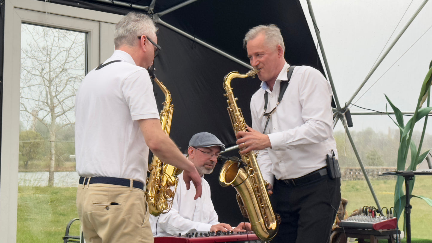 Season opening May 3 19:00 Raivo Stašans concert at the tables