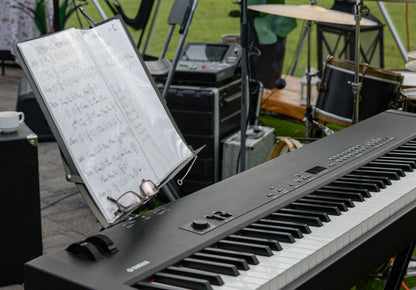 30.09. 19:30 Vintage Party with Laimi Rācenāju and Ginta Žilinski: Happy Jazz